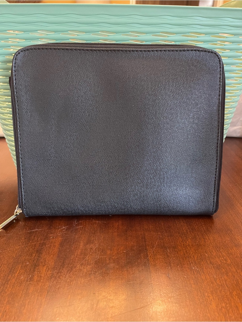 Liz Claiborne tablet carrying case, outside and inside pockets; size: 10" x 8.5" - Picture 2 of 8
